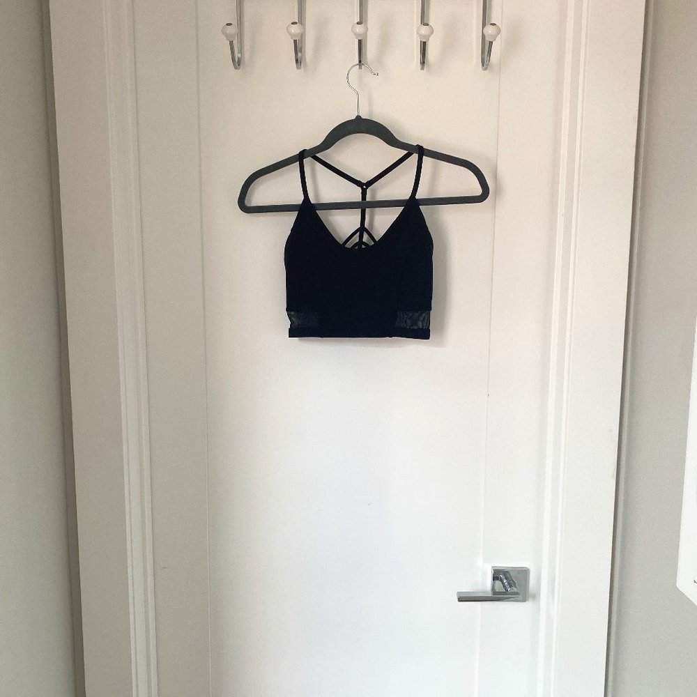 Flattering Lululemon Yoga Top